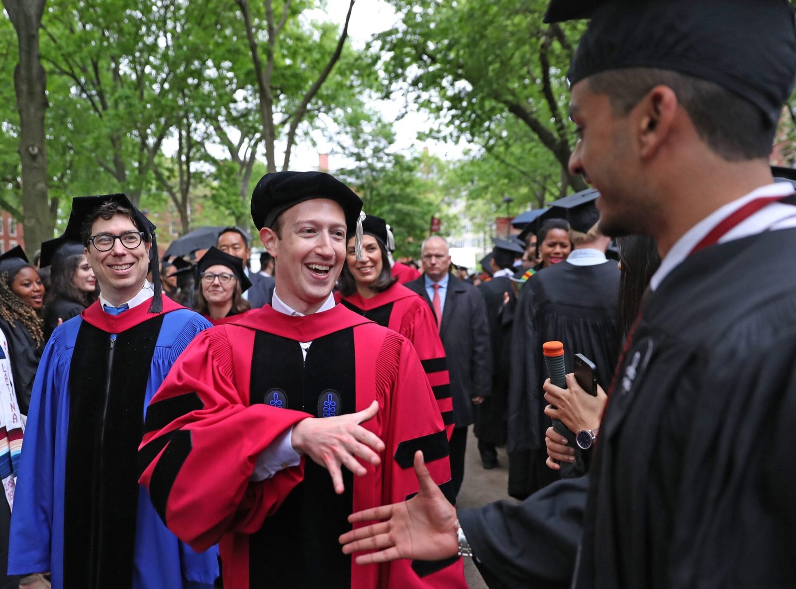 zuckerberg,-musk-e-gates-investiram-fortunas-em-escolas.-e-viram-como-e-dificil-salvar-a-educacao