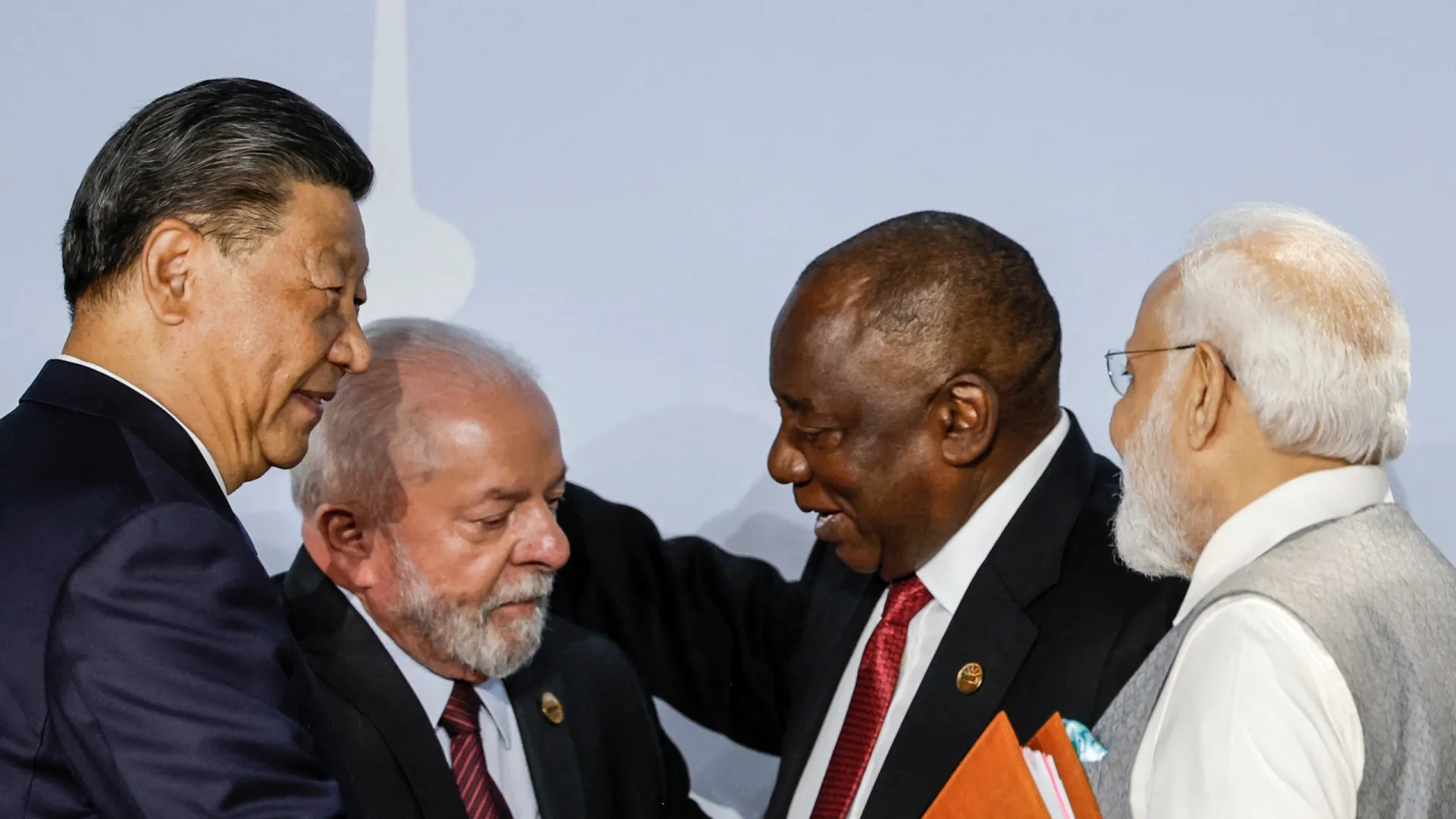 lula-quer-decisao-conjunta-do-brics-sobre-tarifas-dos-estados-unidos