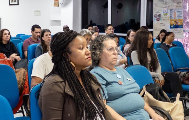 seminario-monta-grupo-de-trabalho-para-planejar-acoes-de-equidade-racial-no-atendimento-a-saude-da-populacao-negra