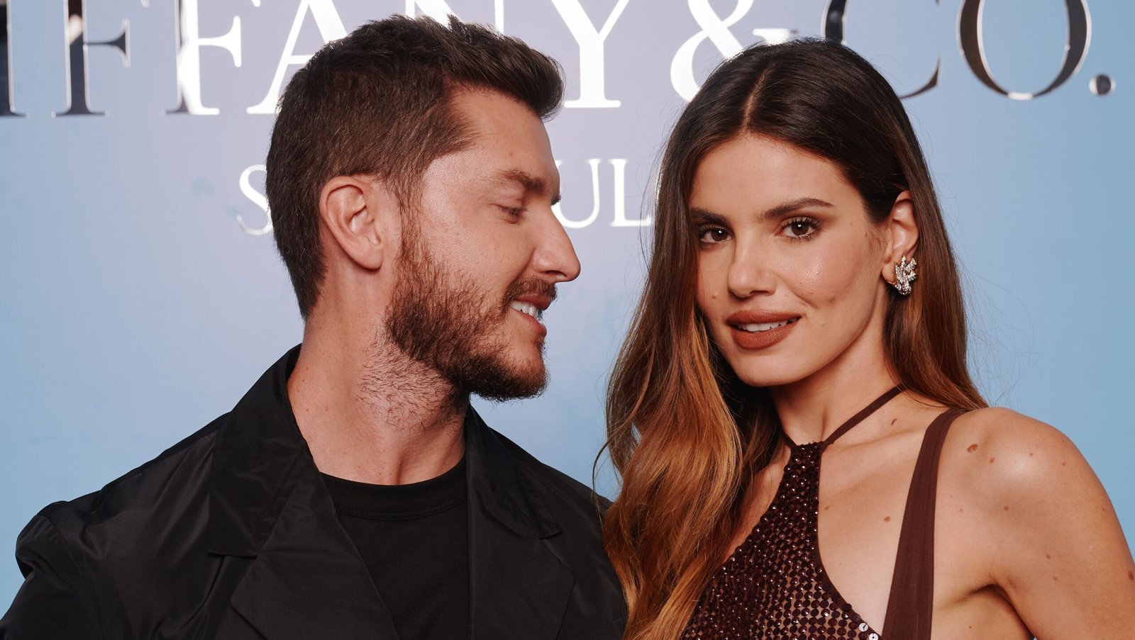 camila-queiroz-mostra-barriga-de-gravida-em-dia-de-ultrassom-do-filho