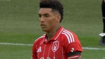 igor-jesus-tem-estreia-discreta-na-premier-league;-saiba-como-foi