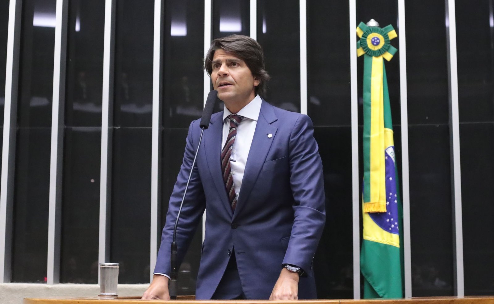 relator-apresenta-pontos-da-reforma-administrativa-sobre-jornada-e-salarios