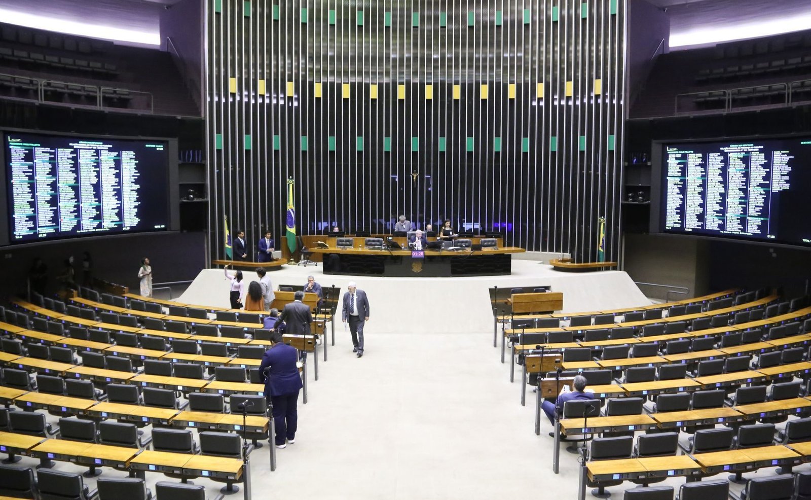 camara-aprova-regras-para-protecao-de-criancas-na-internet
