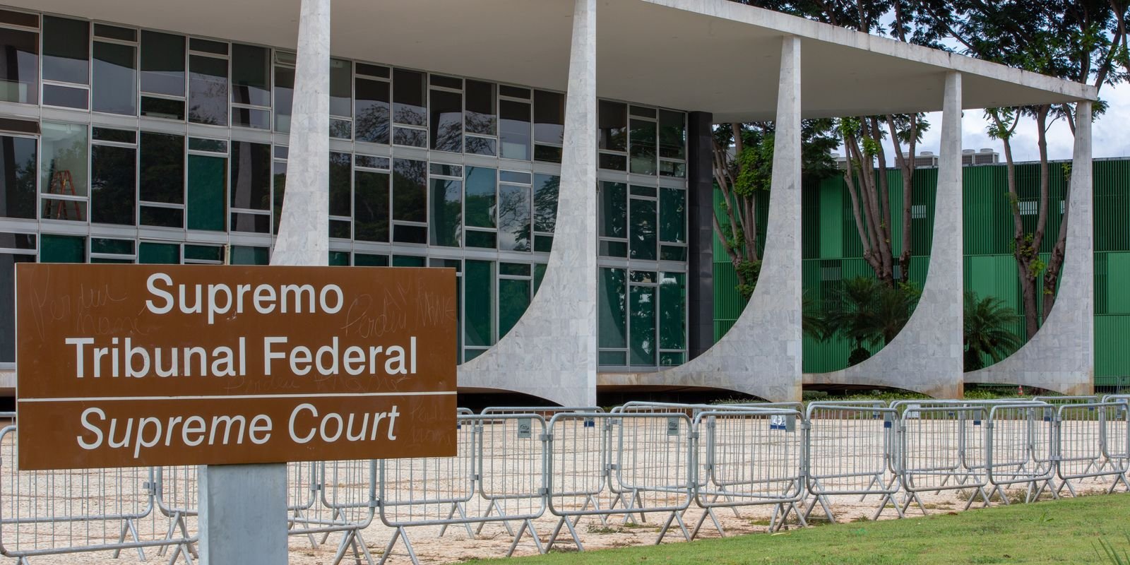 jair-bolsonaro-tem-ate-amanha-(22)-para-esclarecer-tentativa-de-fuga