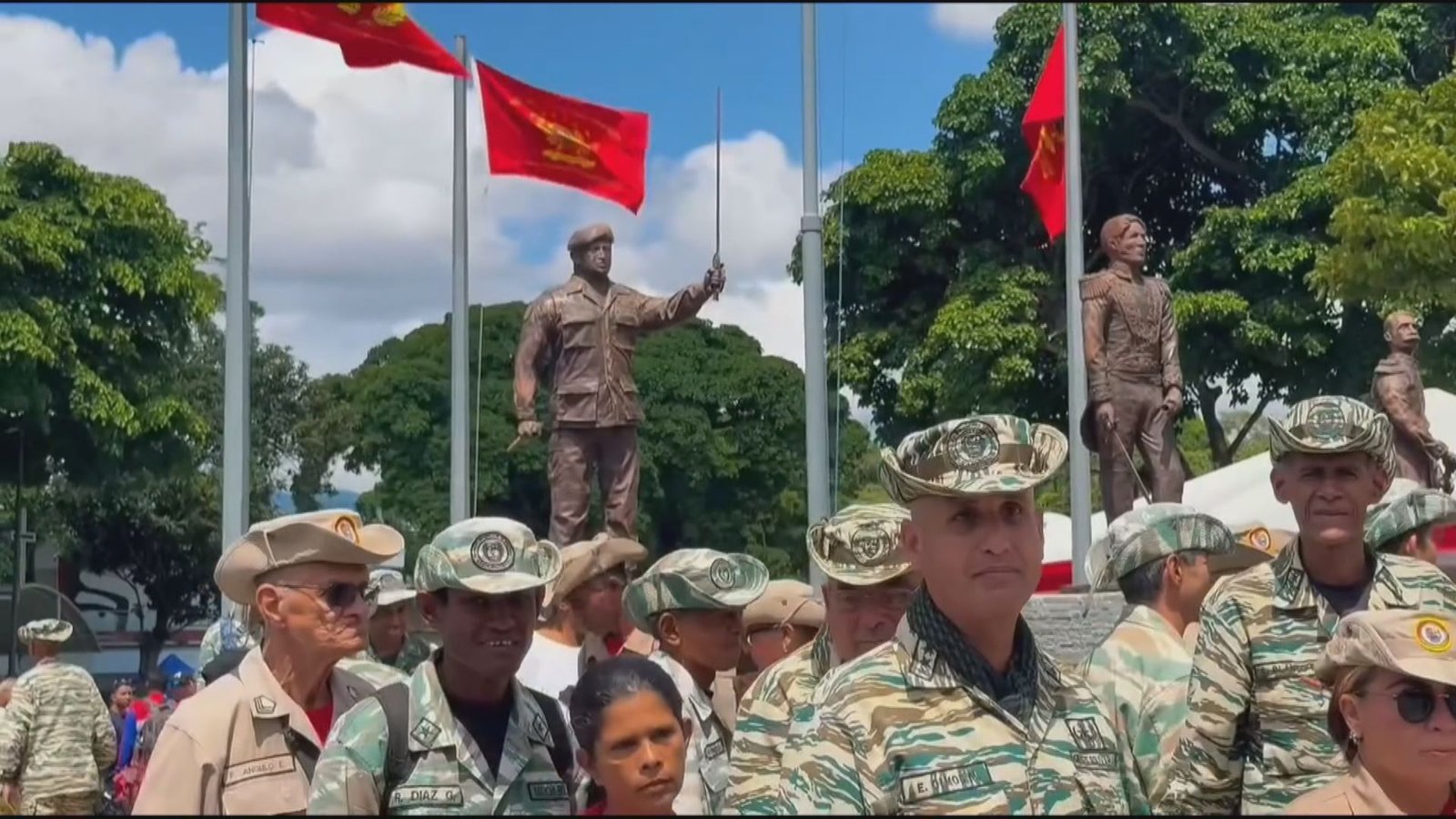 venezuelanos-fazem-fila-para-integrar-milicia-apos-apelo-de-maduro
