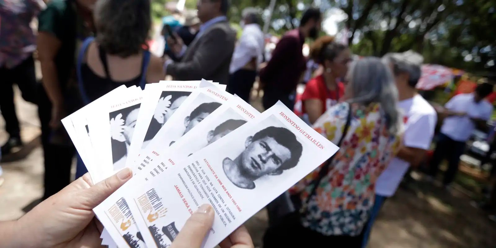 familias-recebem-certidoes-de-obito-retificadas-de-vitimas-da-ditadura