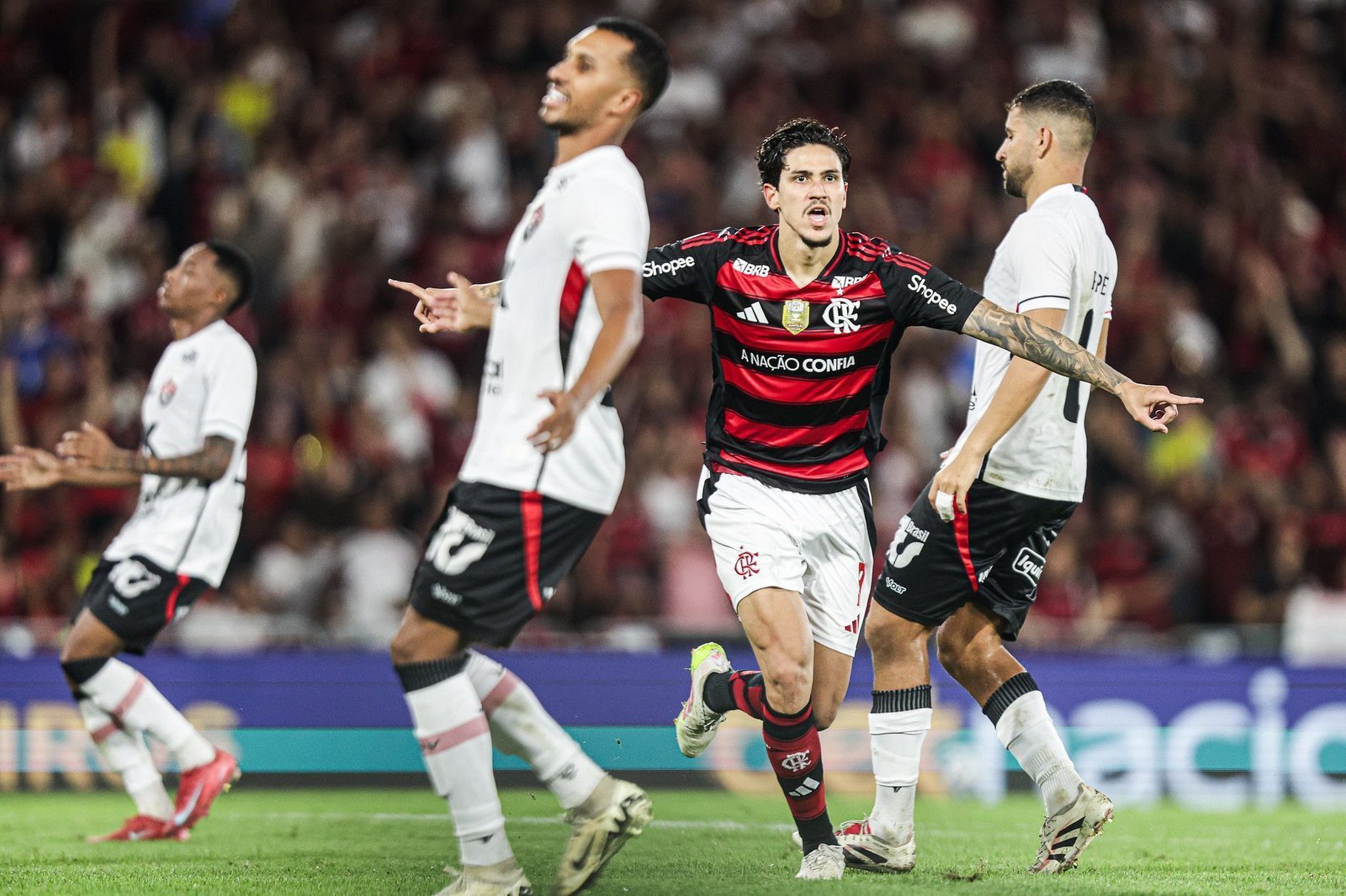 goleada-sofrida-para-o-flamengo-e-a-pior-da-historia-do-vitoria;-relembre