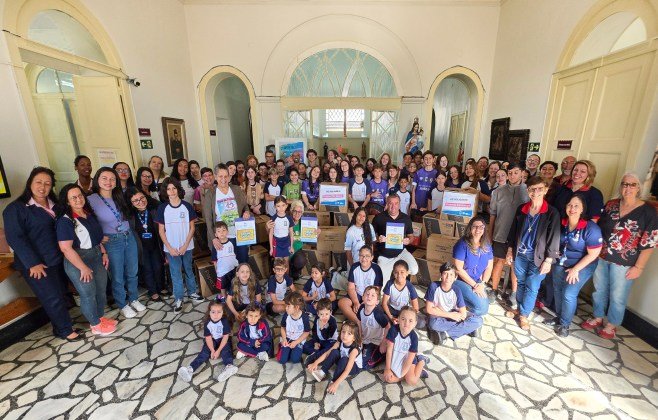 estudantes-do-colegio-castelo-arrecadam-mais-de-700-quilos-de-alimentos-e-beneficiam-instituicoes