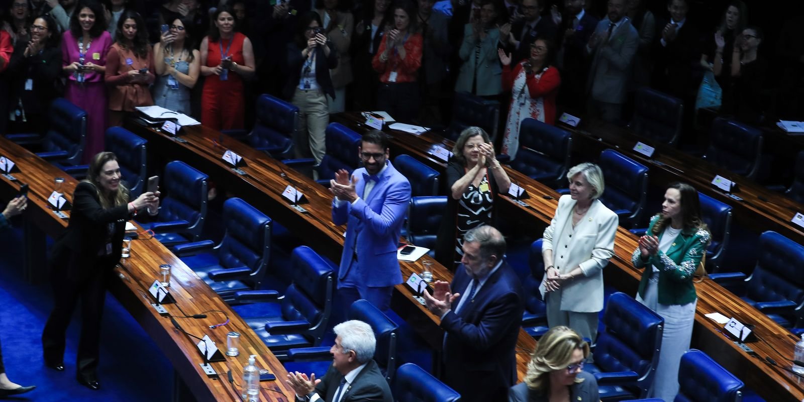 senado-aprova-projeto-contra-adultizacao-de-criancas-na-internet