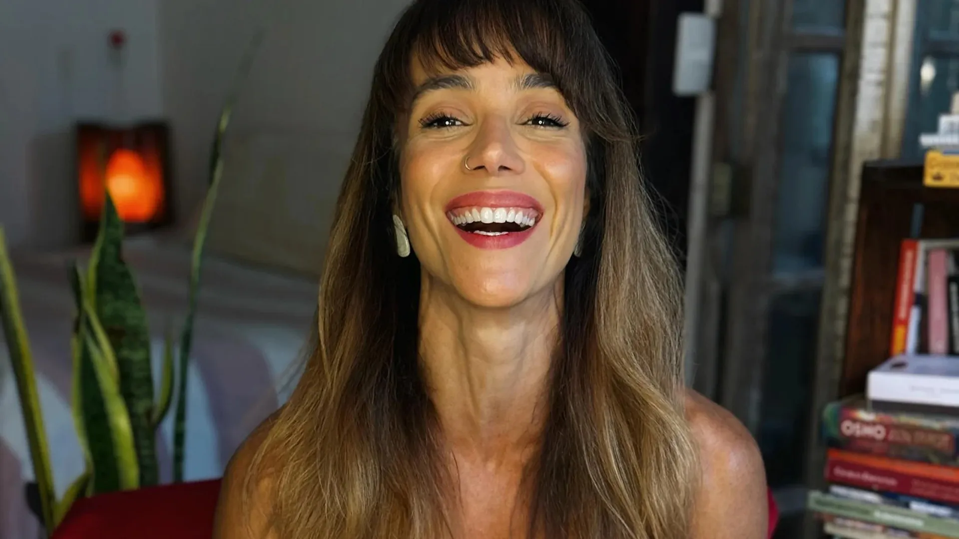 ‘os-novinhos-sao-menos-traumatizados,-mais-confiantes’,-diz-atriz-karla-tenorio