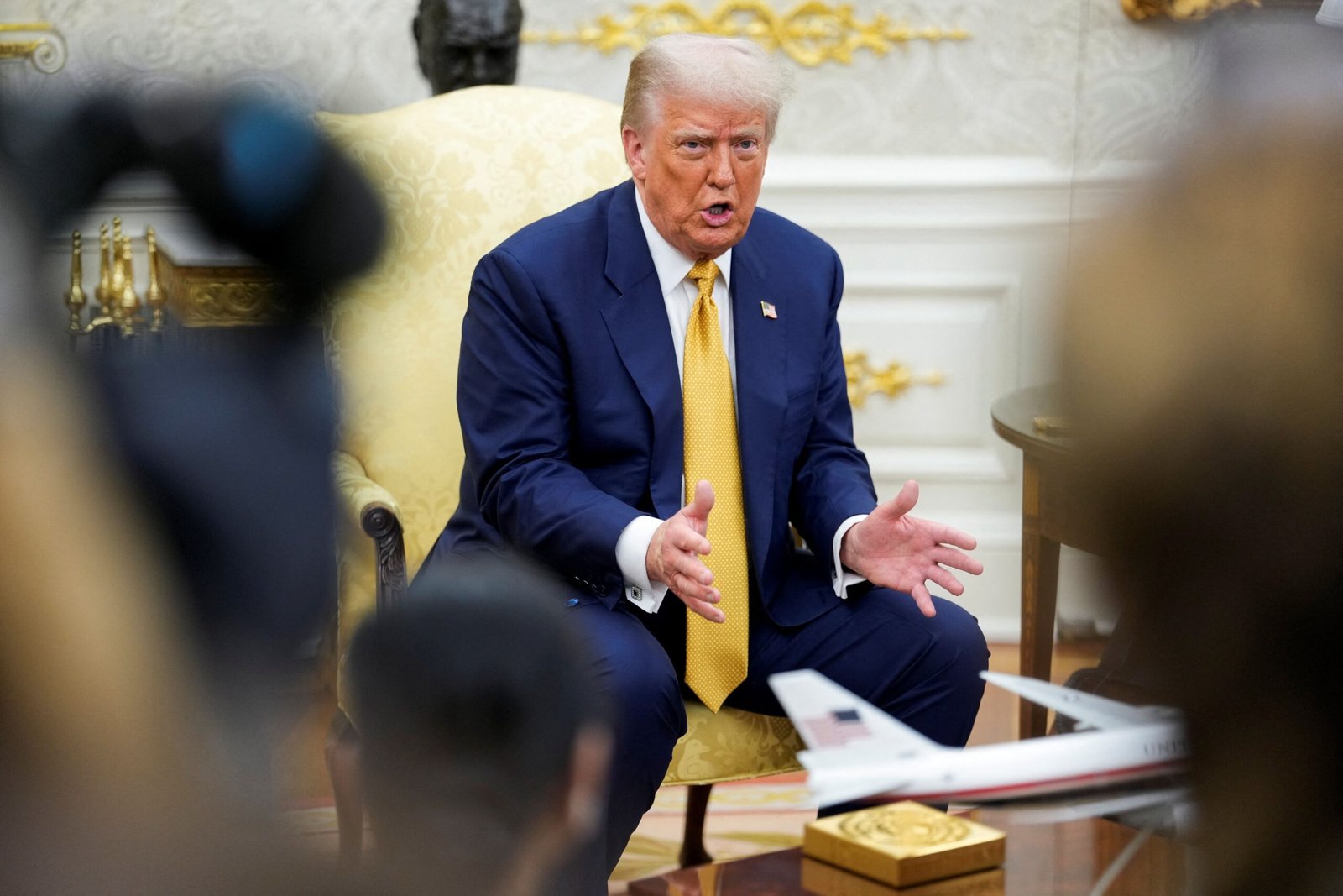 trump-assina-ordem-para-encerrar-negociacao-coletiva-em-orgaos-do-governo