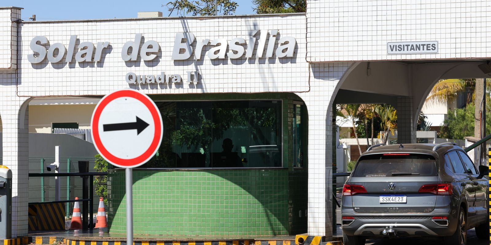 moraes-determina-reforco-no-monitoramento-da-casa-de-bolsonaro