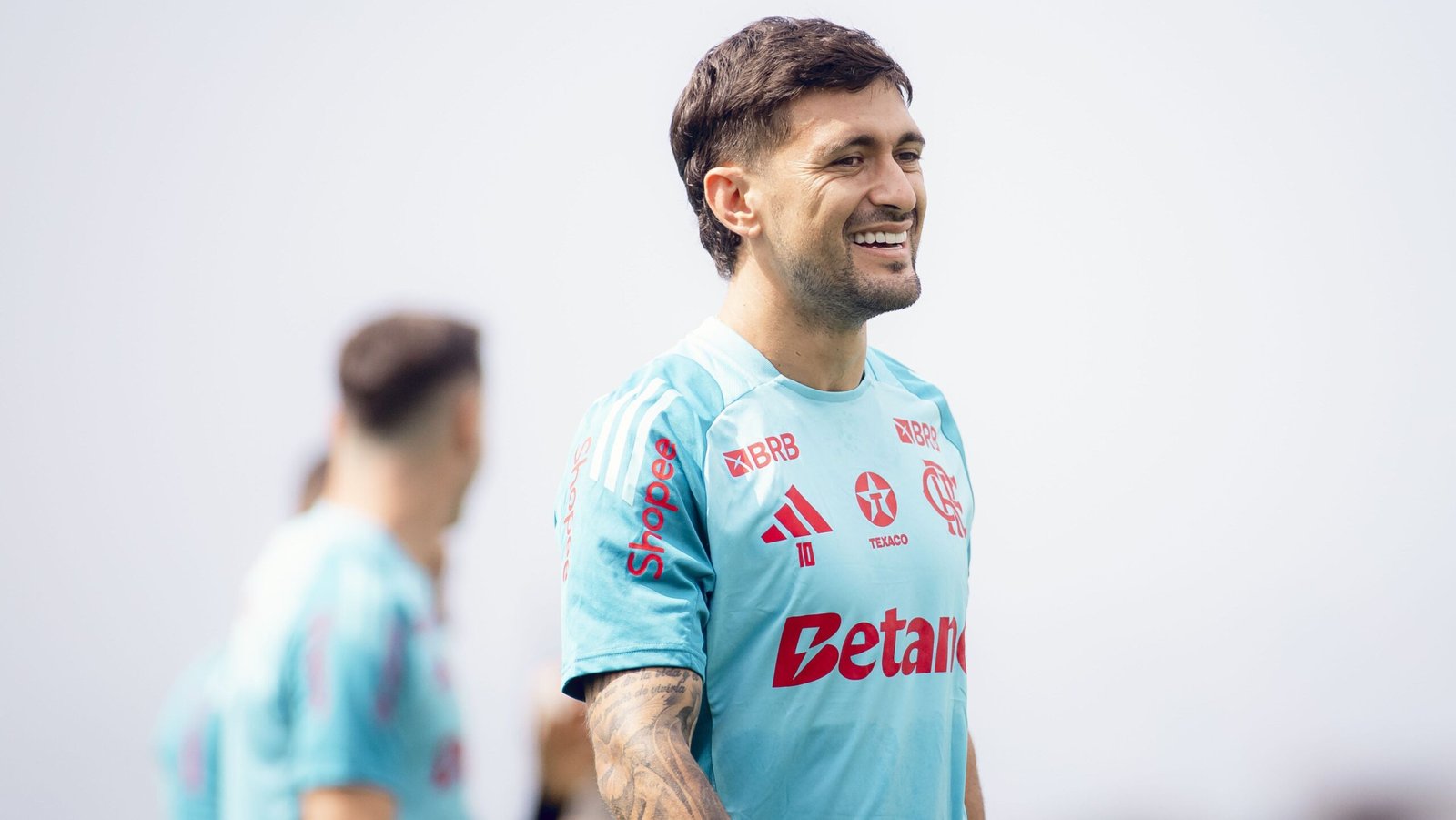 flamengo-tenta-aumentar-vantagem-na-lideranca-do-brasileiro-contra-o-gremio