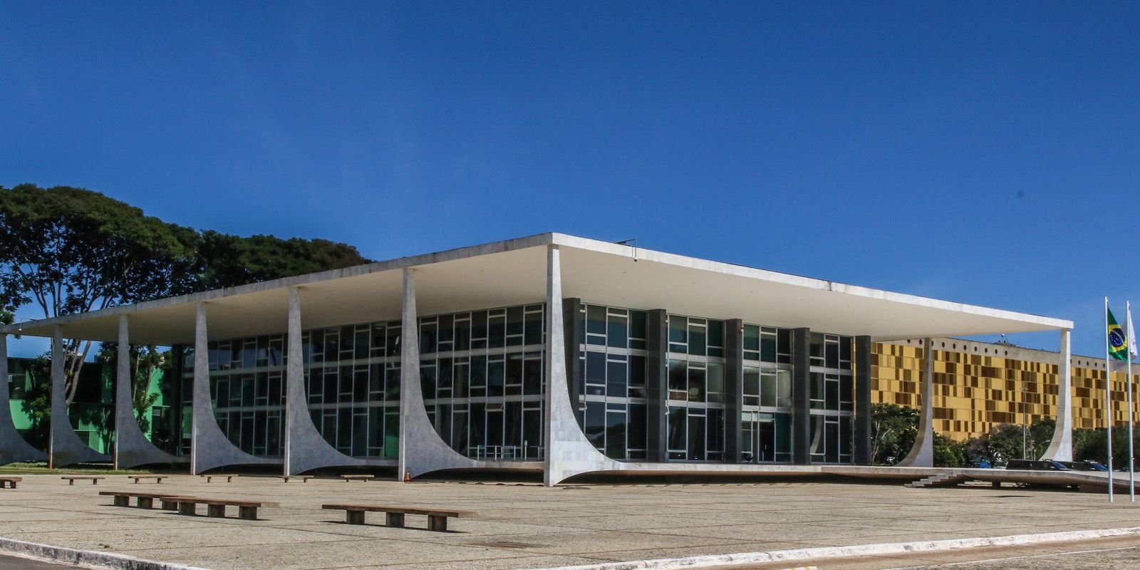 julgamento-de-bolsonaro-e-mais-sete-reus-comeca-nesta-terca-feira