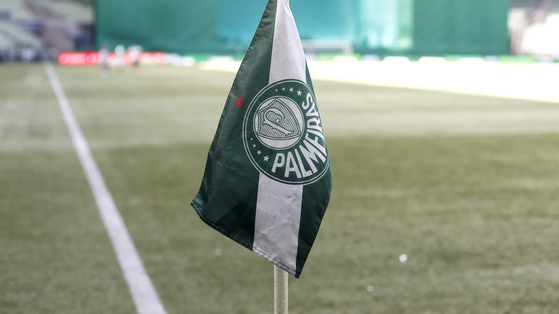 fulham-contrata-ex-palmeiras-por-r$-254-milhoes;-alviverde-ganha-r$-30-mi
