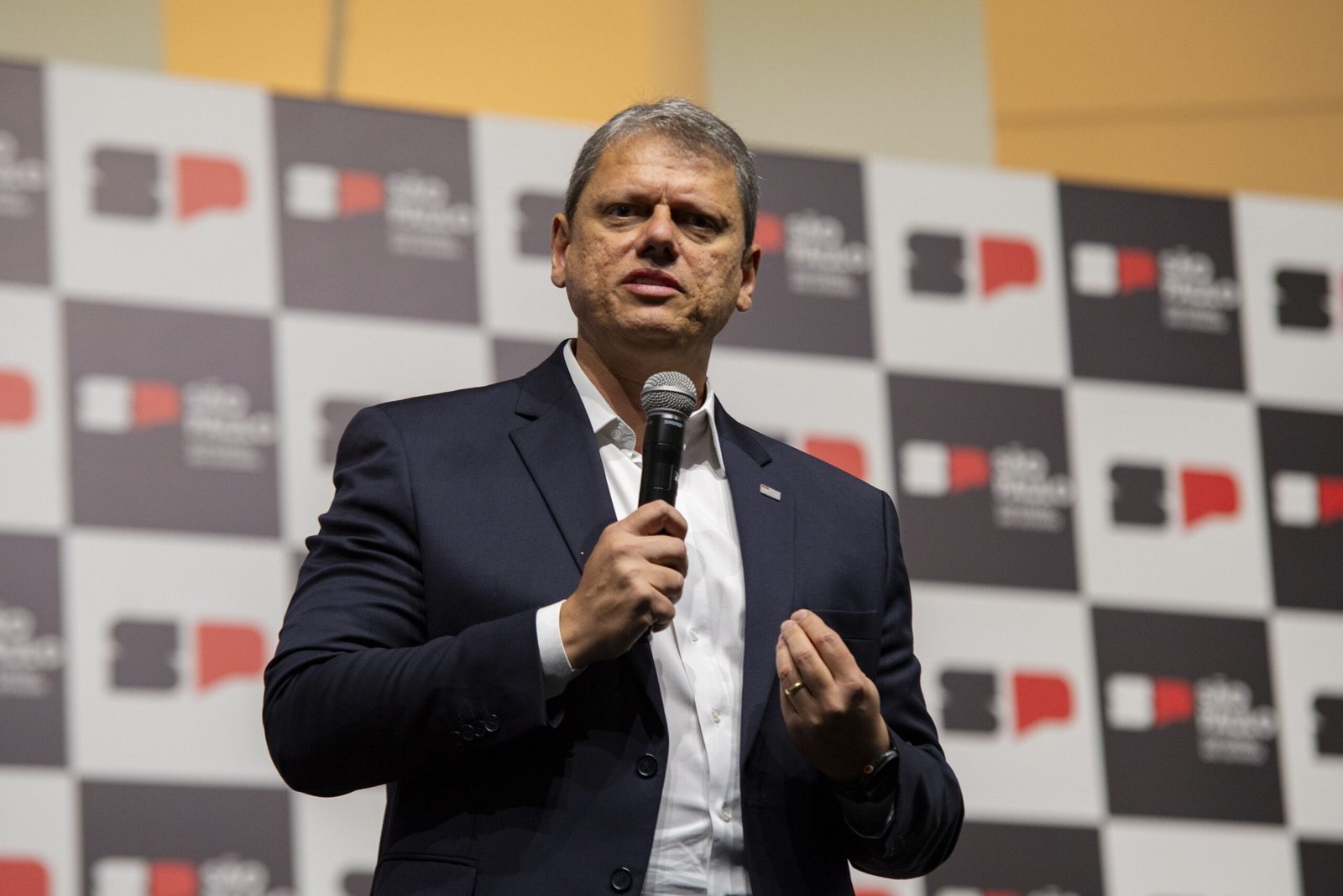 tarcisio-vai-a-brasilia-em-dia-julgamento-de-bolsonaro