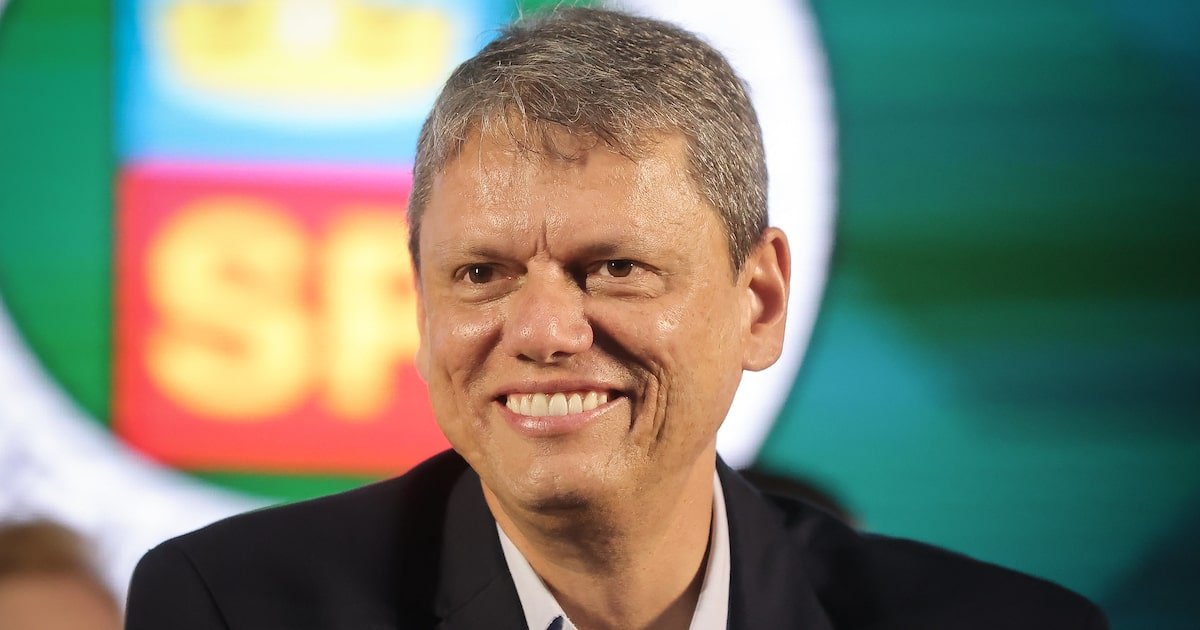 tarcisio-articula-anistia-agora-para-evitar-desgaste-com-stf-e-pauta-do-indulto-na-campanha-de-2026