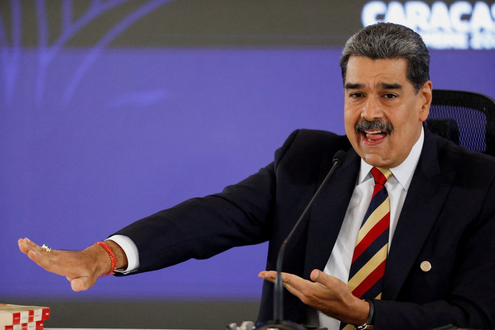 maduro-pede-que-eua-abandonem-“mudanca-violenta-de-regime”
