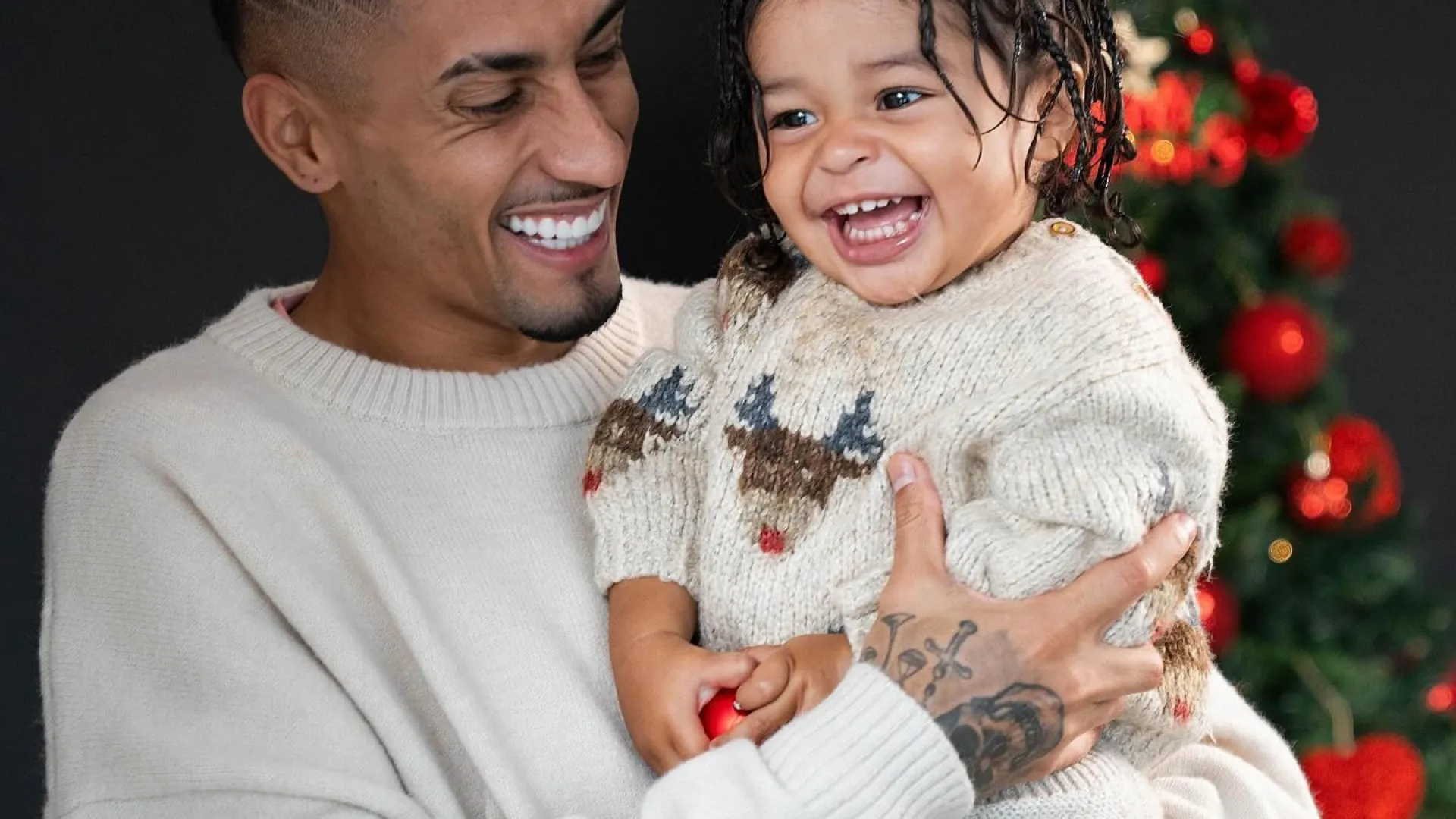 racismo?-raphinha-acusa-disneyland-de-ignorar-filho:-“esquilo-vagabundo”