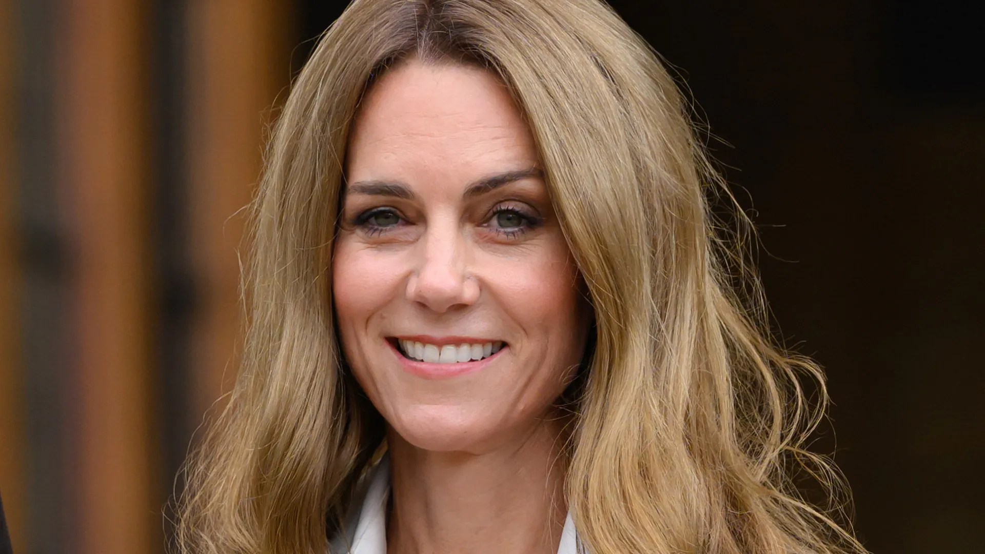 kate-middleton-loira?-“fez-isso-para-facilitar-transicao-para-o-grisalho”