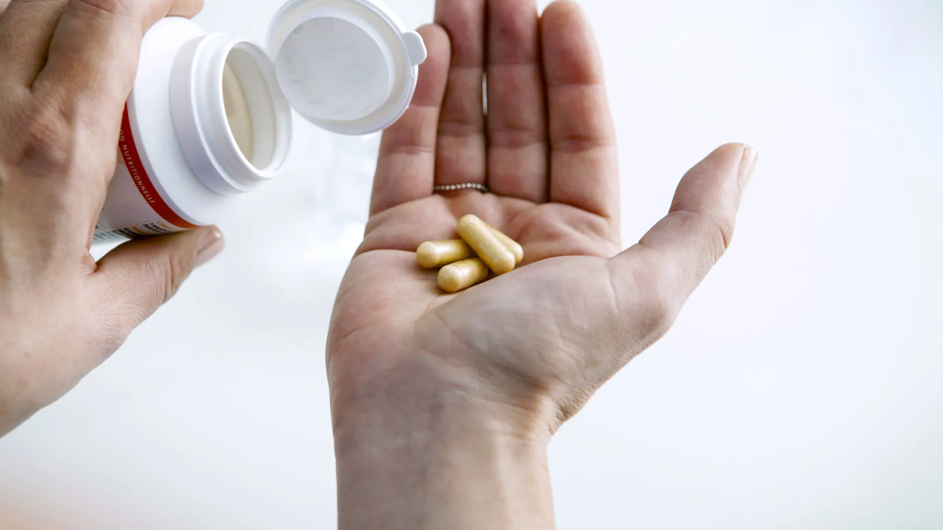 anvisa-proibe-venda-de-32-suplementos-por-fabricacao-em-‘condicoes-insalubres’