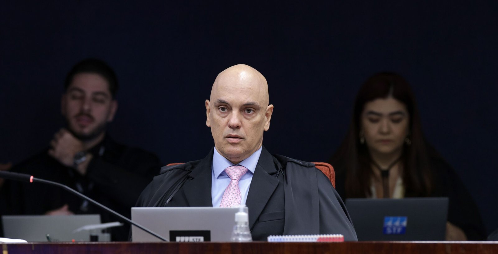 fez-barquinho-de-papel,-diz-moraes-ao-ironizar-impressao-de-plano-golpista