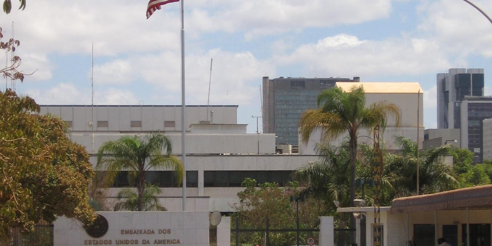embaixada-dos-eua-no-brasil-replica-mensagem-que-ameaca-moraes