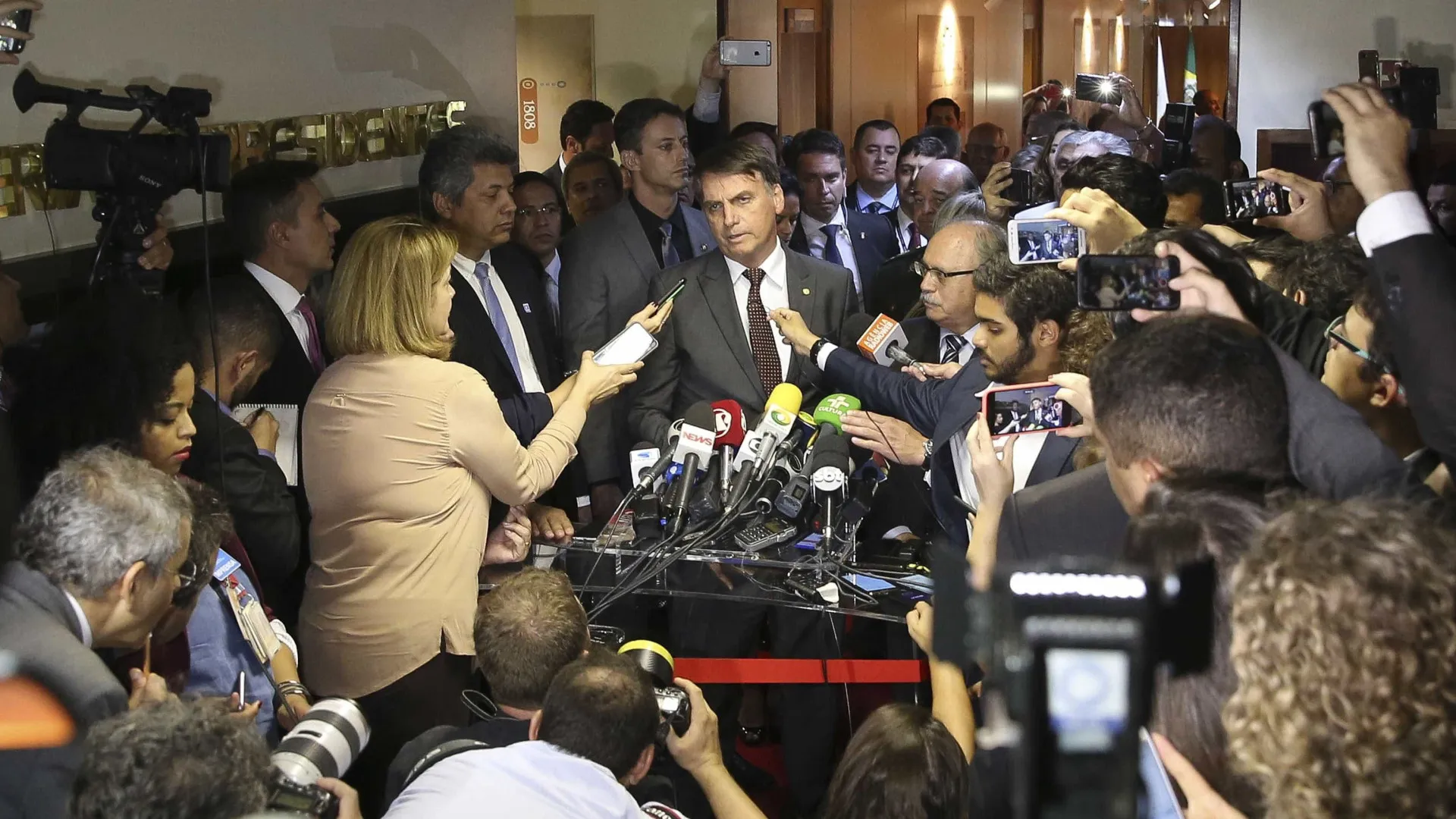 reuniao-com-embaixadores-foi-transmitida-para-propagar-desinformacao,-diz-moraes