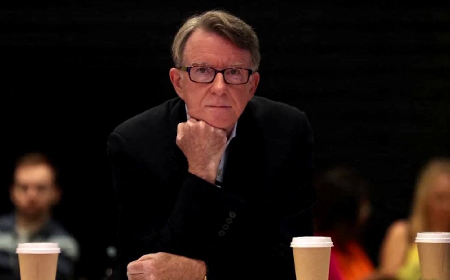 reino-unido-demite-embaixador-nos-eua-por-ligacao-com-jeffrey-epstein