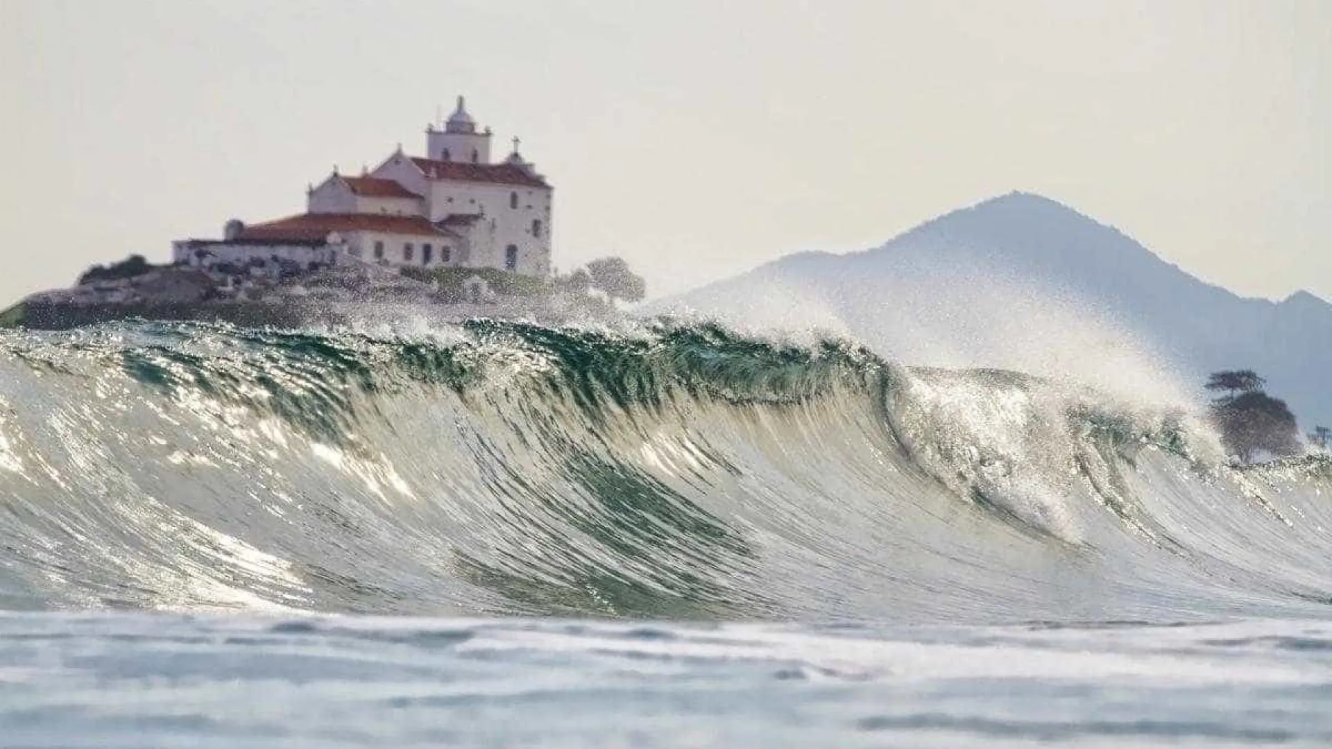 wsl-renova-contrato-e-mantem-saquarema-no-mundial-de-surfe-ate-2028
