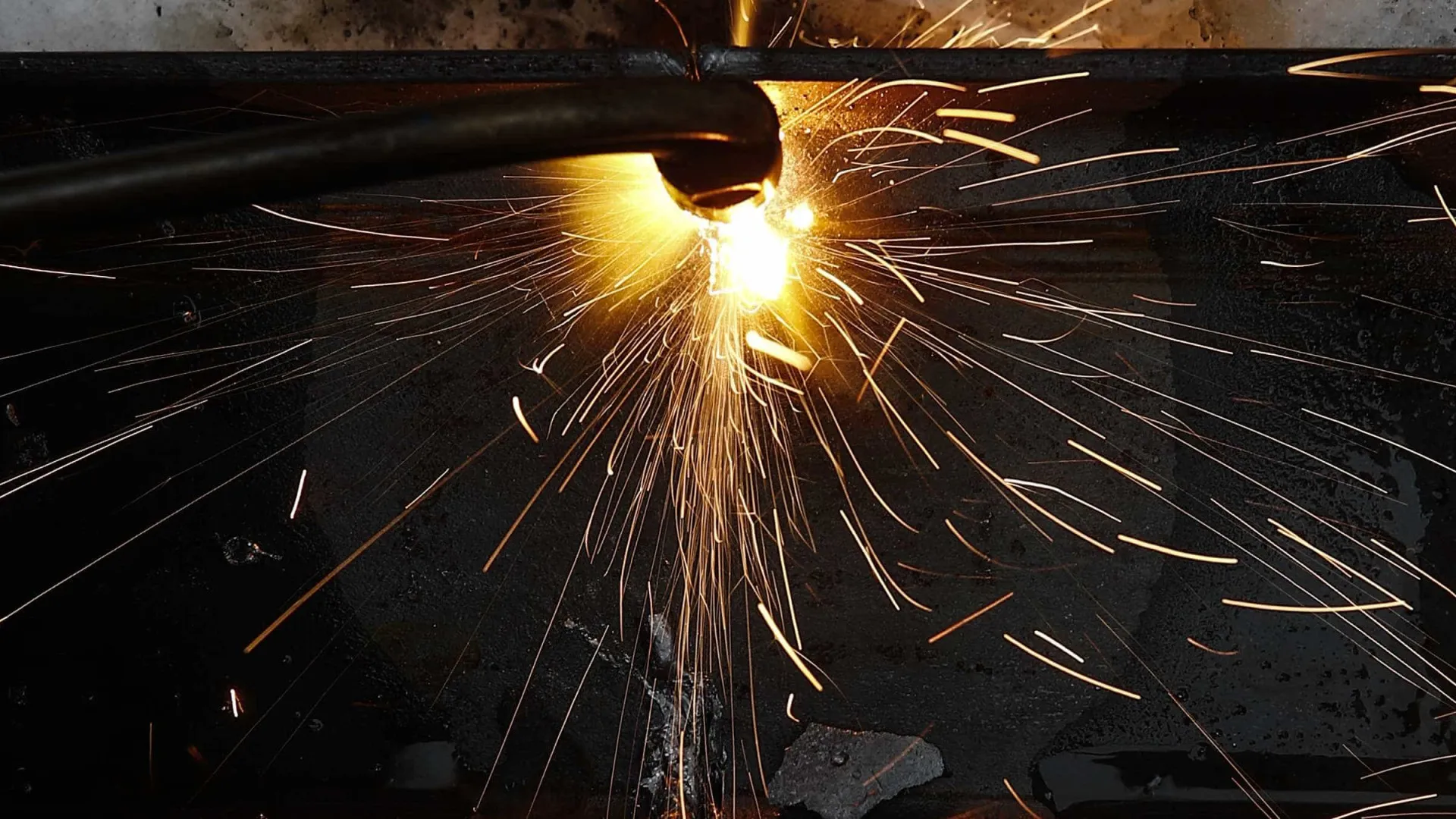 eua-retiraram-tarifa-de-10%-sobre-exportacoes-brasileiras-de-ferro-niquel,-diz-mdic