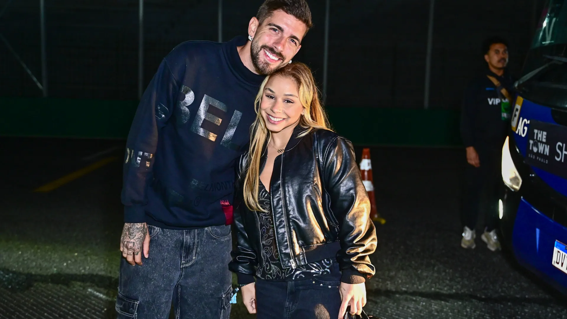 no-the-town,-flavia-saraiva-assume-namoro-com-filho-de-idolo-do-botafogo