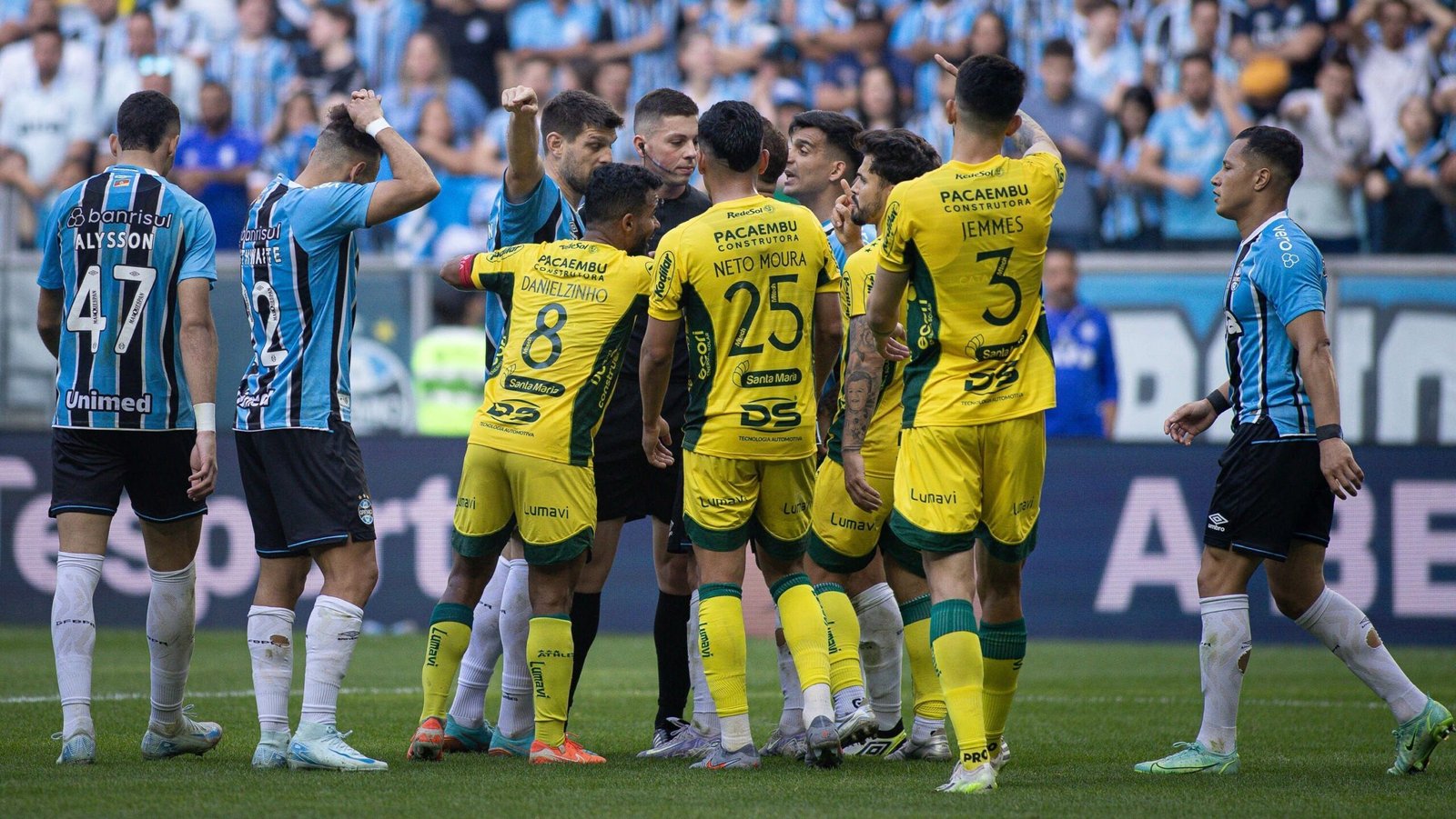 brasileirao:-mirassol-termina-23a-rodada-no-g4-e-com-dois-jogos-a-menos