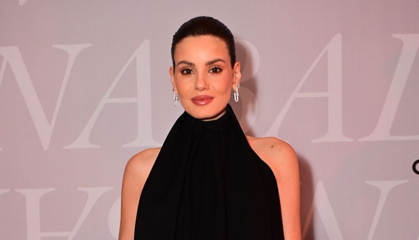 camila-queiroz-comenta-expectativa-para-2a-temporada-de-“beleza-fatal”