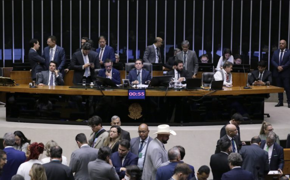 camara-aprova-pec-da-blindagem-e-conclui-votacao-de-destaques-nesta-quarta