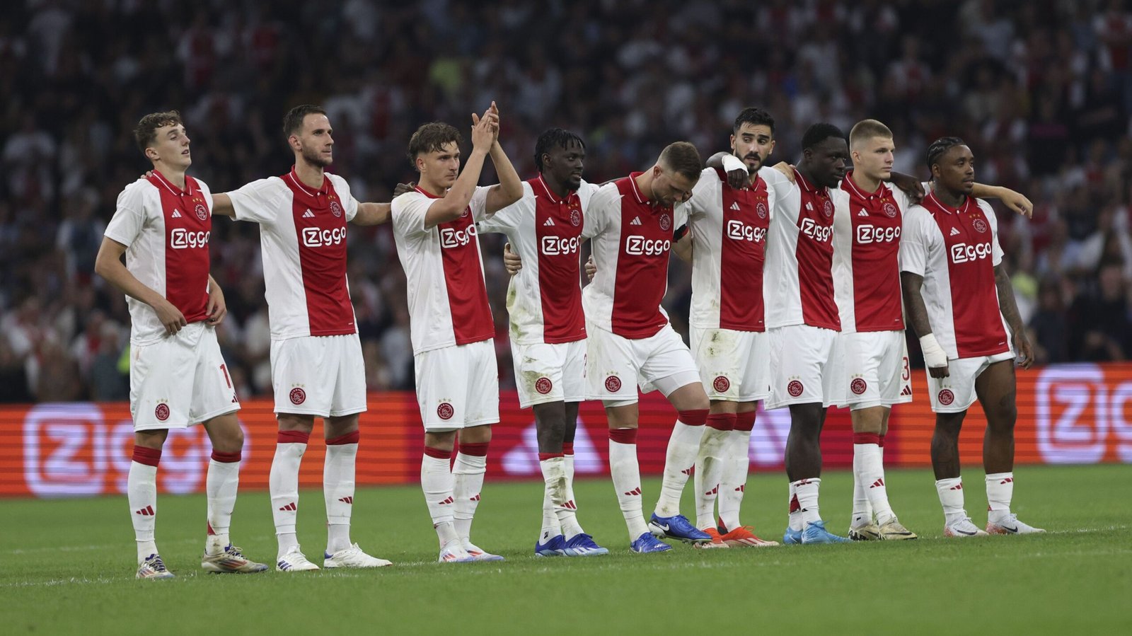 ajax-enxerga-confronto-com-inter-como-prematuro-na-champions,-mas-ve-chance