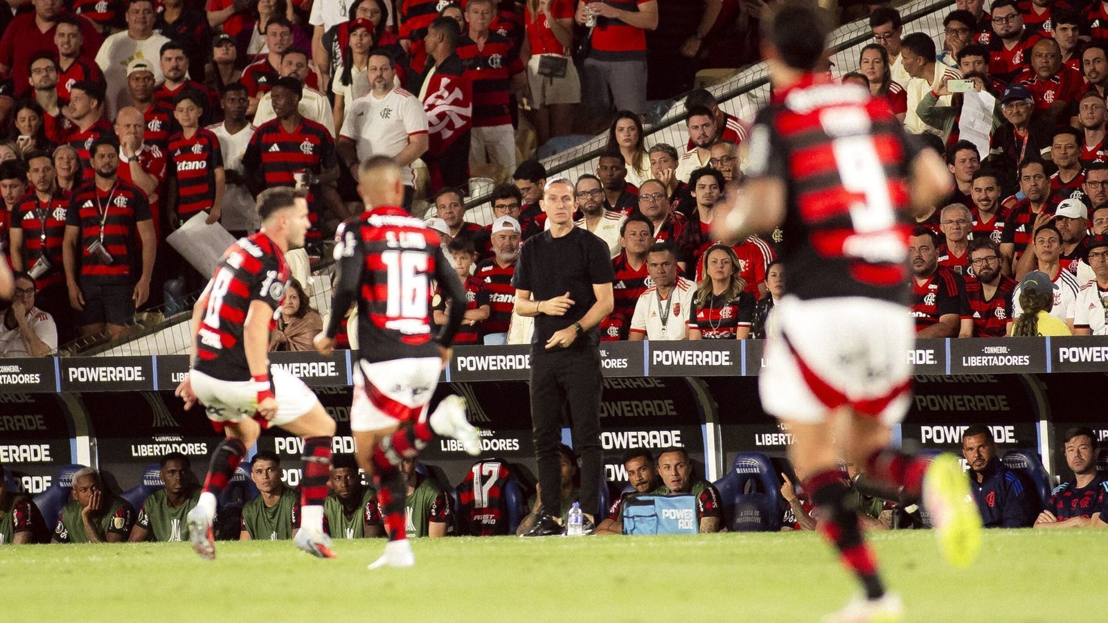 conmebol-aplica-sancoes-ao-flamengo-apos-jogo-contra-o-estudiantes