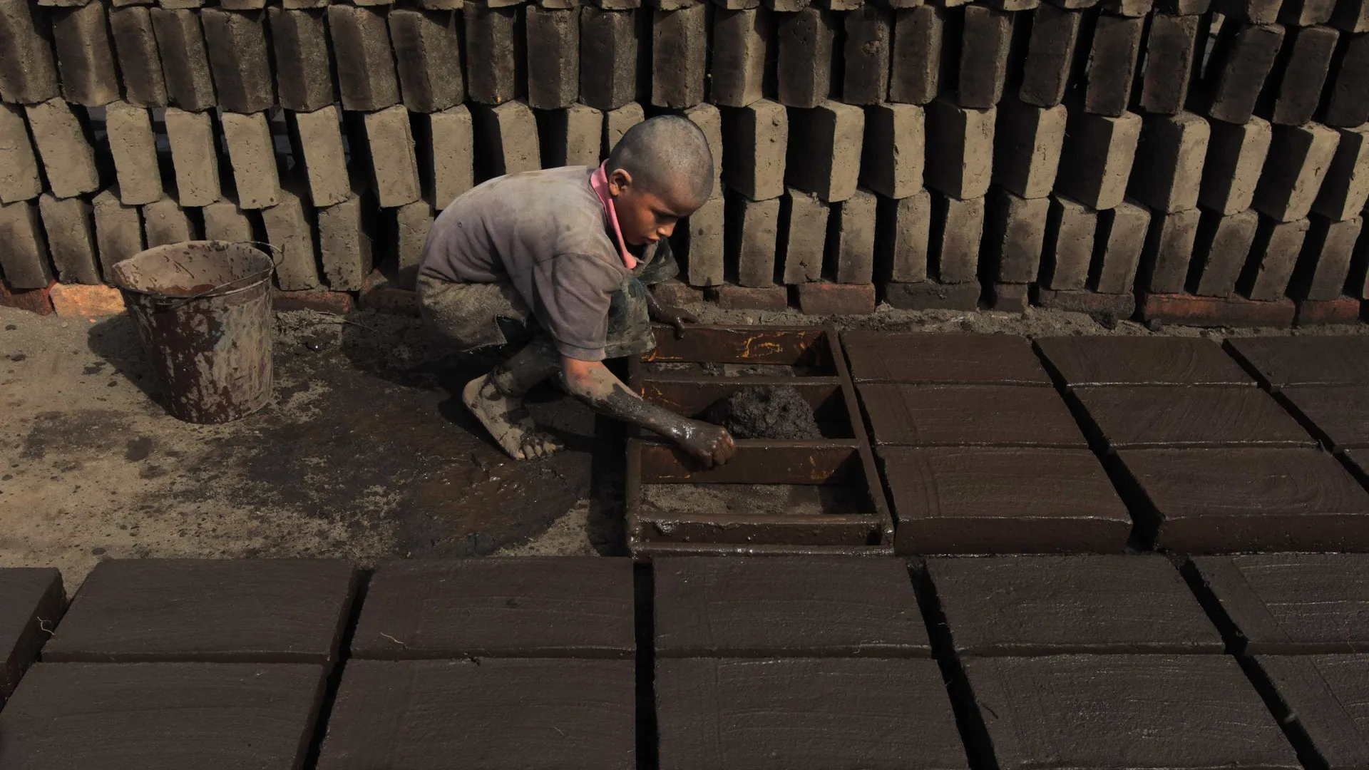 trabalho-infantil-volta-a-subir-e-afeta-1,650-milhao-de-criancas-e-adolescentes,-mostra-ibge