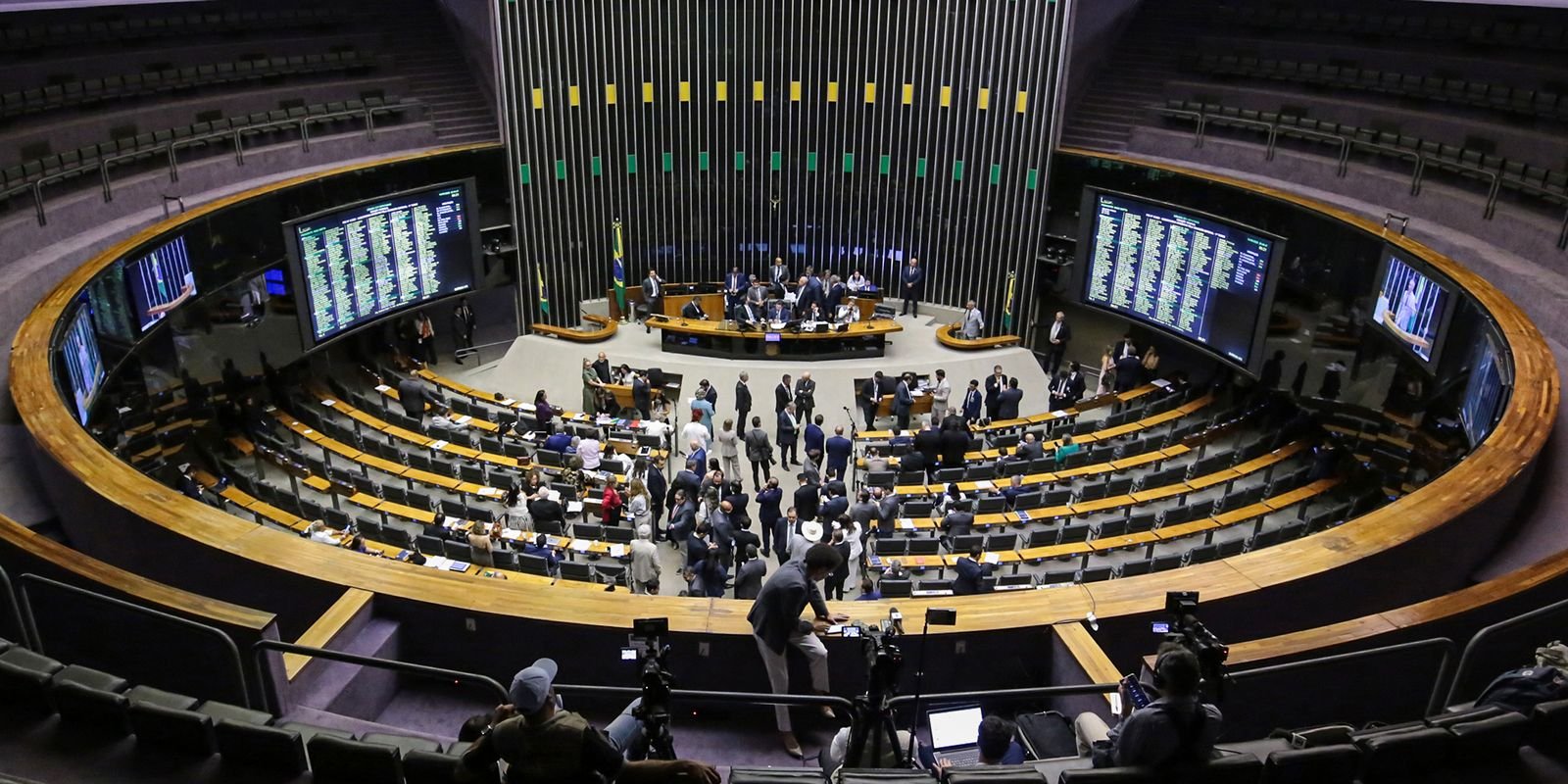 delegados-da-pf-alertam-sobre-riscos-da-pec-da-blindagem