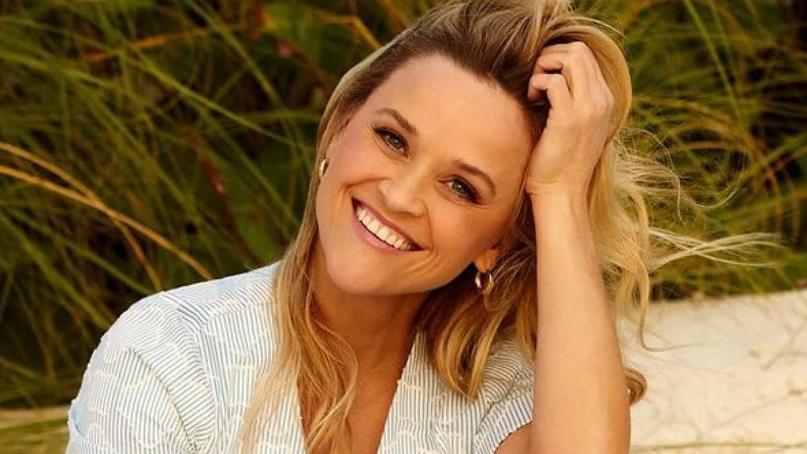 reese-witherspoon-diz-que-“viveu-um-luto”-quando-os-filhos-sairam-de-casa