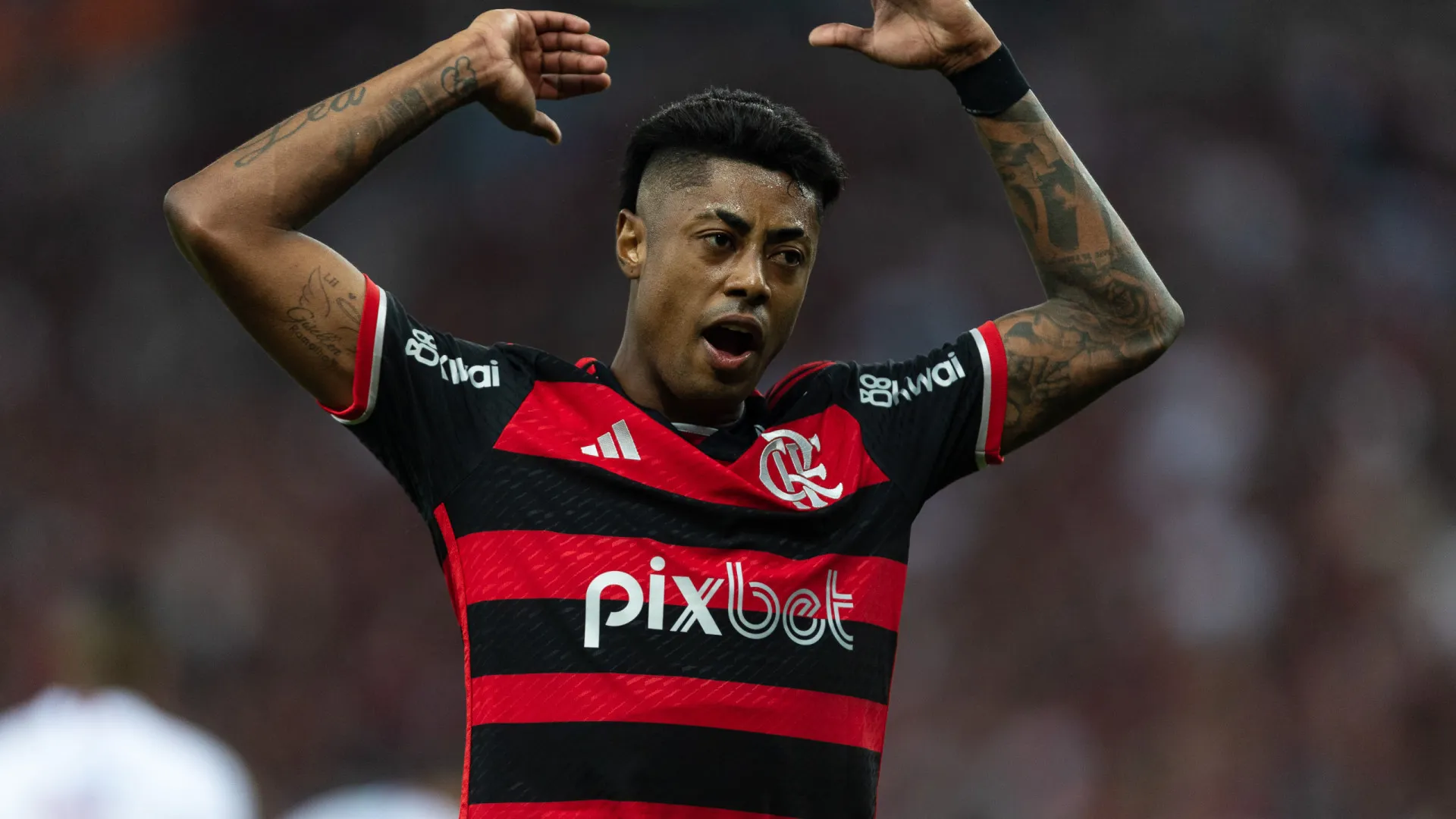 conmebol-denuncia-bruno-henrique,-do-flamengo,-por-gestos-obscenos