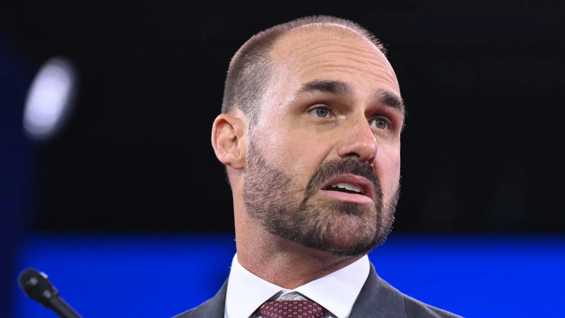 eduardo-rejeita-ajuda-financeira-nos-eua-e-da-recado-a-valdemar