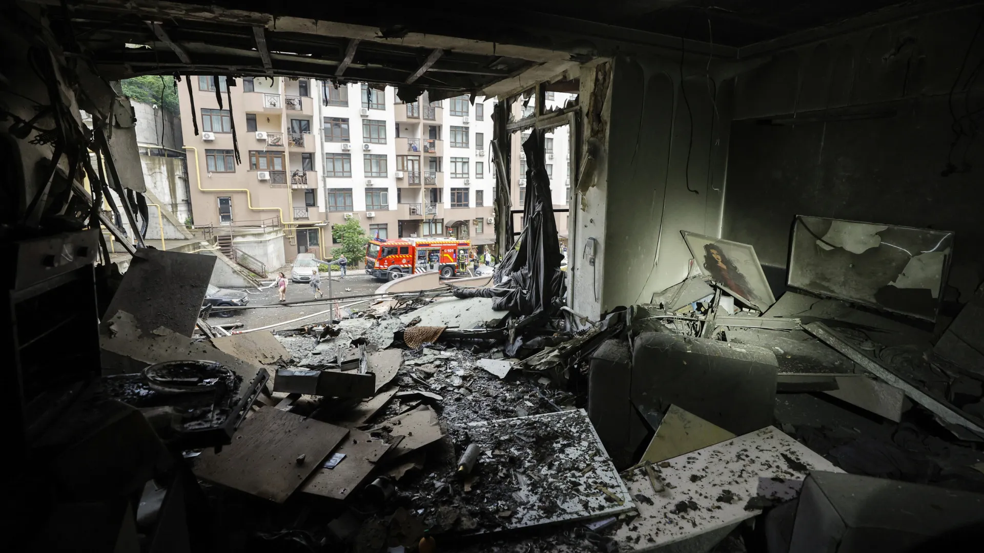 ataque-com-500-drones-e-40-misseis-russos-matam-quatro-pessoas-em-kiev