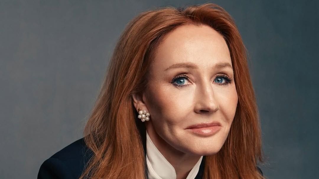 jk.-rowling-critica-emma-watson:-“pouca-experiencia-com-a-vida-real”