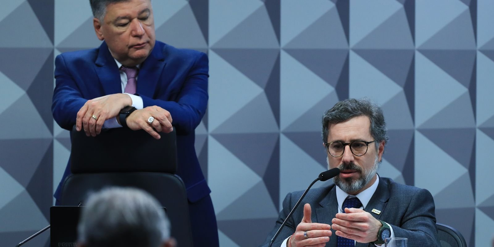 cpmi-do-inss:-aumento-dos-descontos-gerou-alerta,-diz-ministro-da-cgu