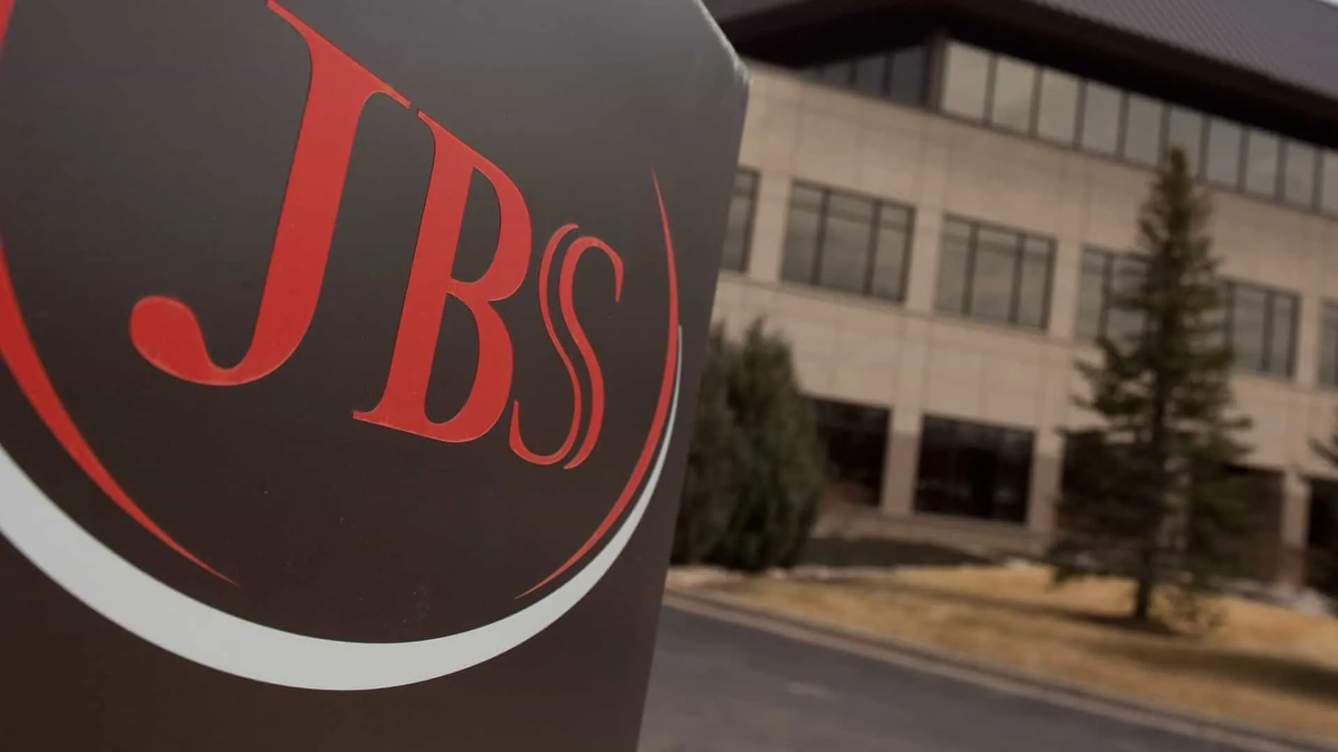 jbs-investira-us$-70-milhoes-na-producao-de-frango-no-paraguai
