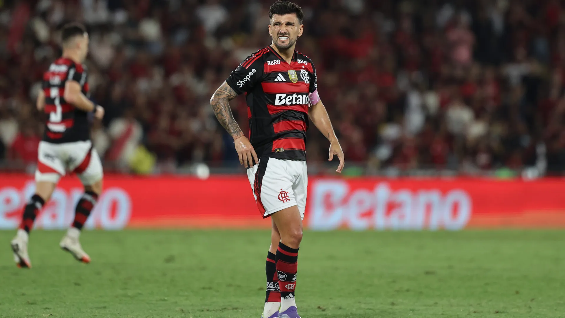 flamengo-ve-palmeiras-encostar-no-topo,-mas-aumenta-ainda-mais-chances-de-titulo;-veja-numeros