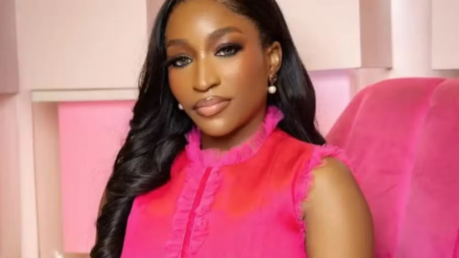 apresentadora-morre-ao-pular-do-3o-andar-de-predio-para-fugir-de-assalto