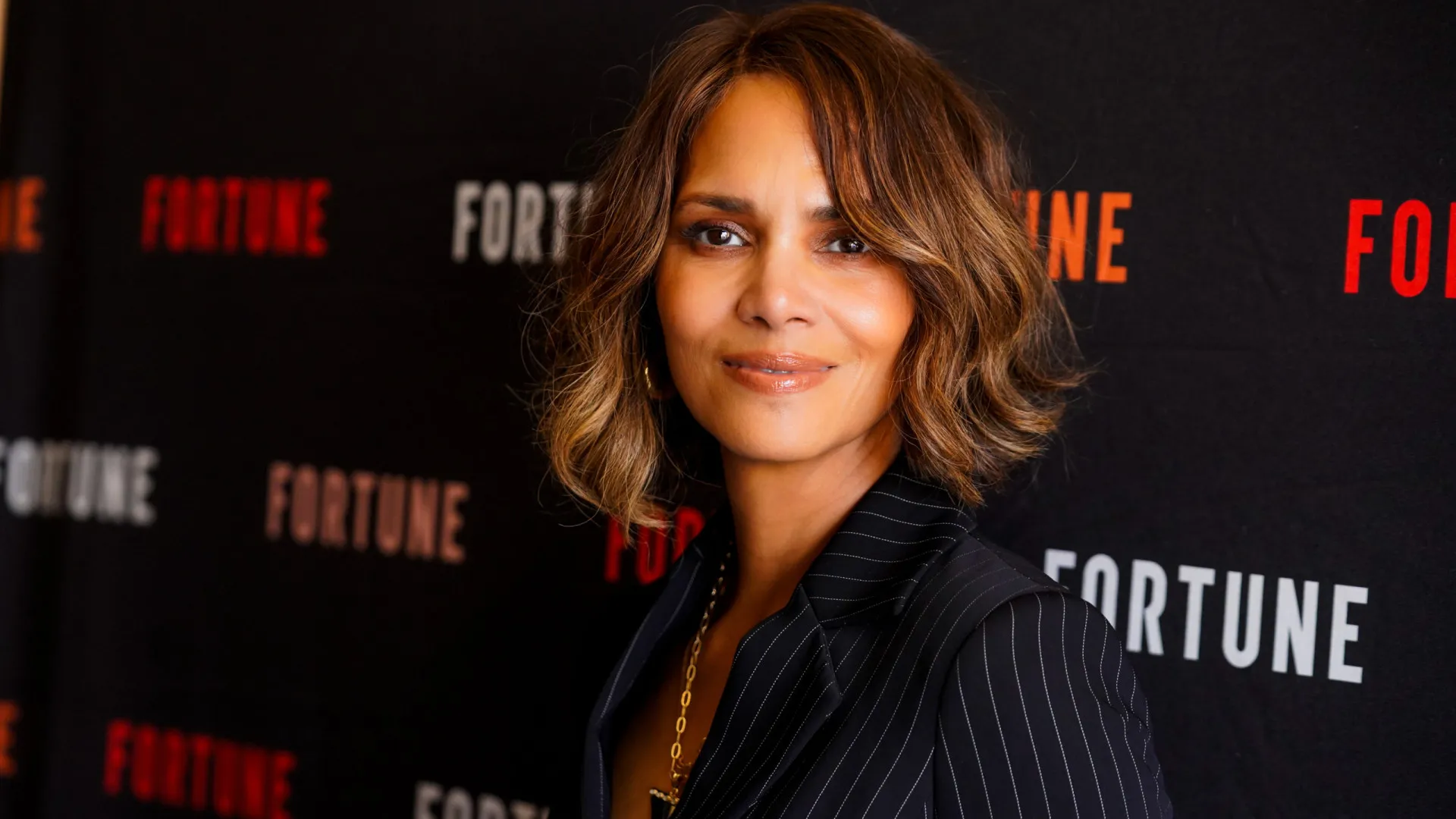 atrizes-que-ja-foram-bond-girls-e-voce-esqueceu