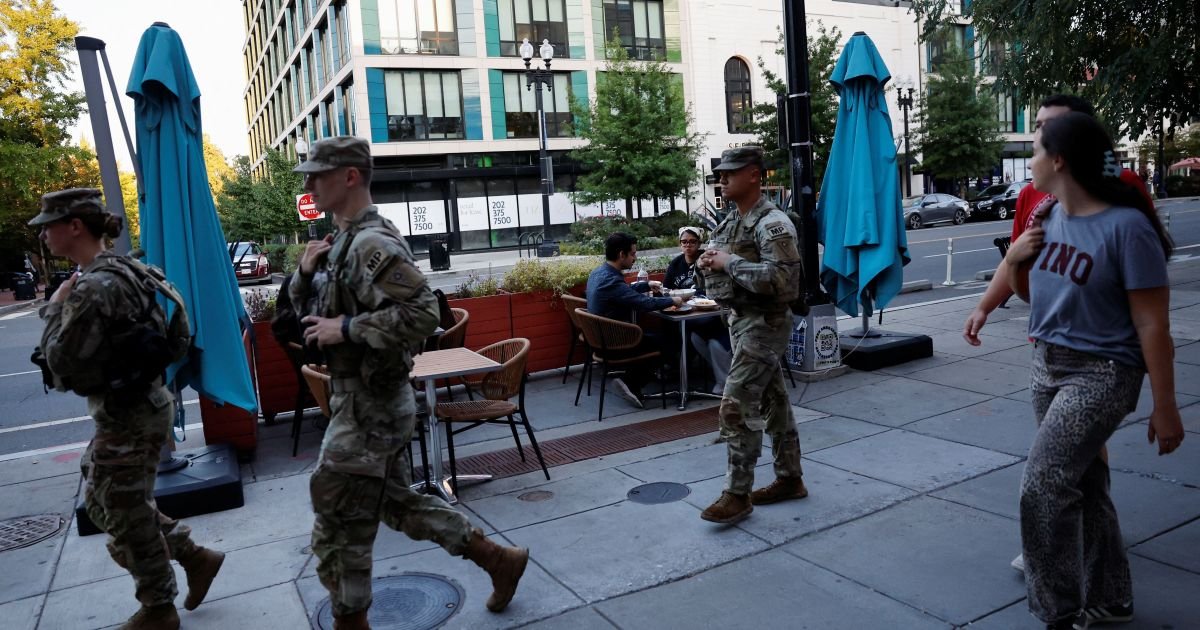 guarda-nacional:-trump-ameaca-recorrer-a-lei-de-insurreicao.-entenda